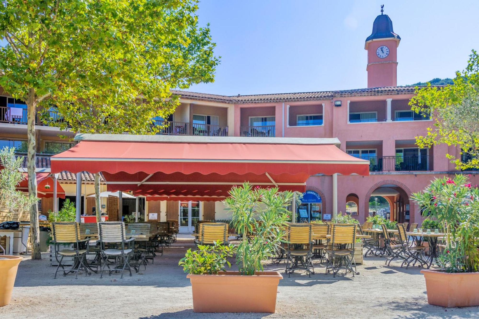 גרוספייר Village Pierre & Vacances Le Rouret מראה חיצוני תמונה
