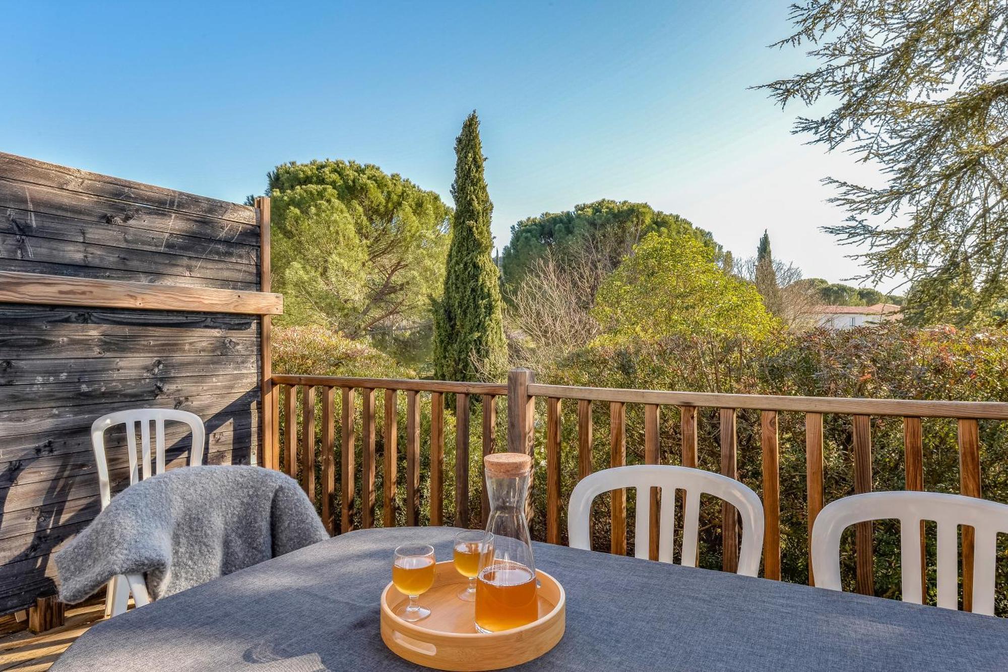 גרוספייר Village Pierre & Vacances Le Rouret מראה חיצוני תמונה