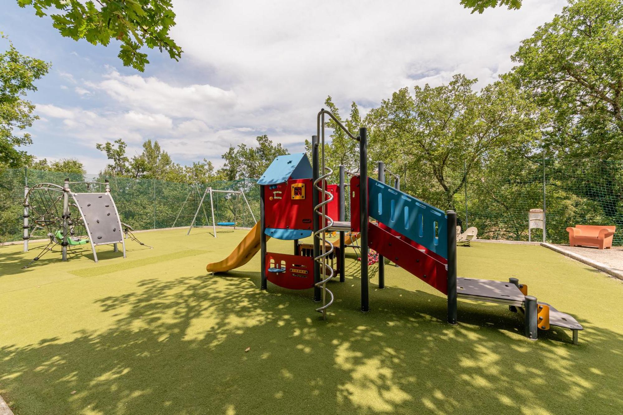 גרוספייר Village Pierre & Vacances Le Rouret מראה חיצוני תמונה