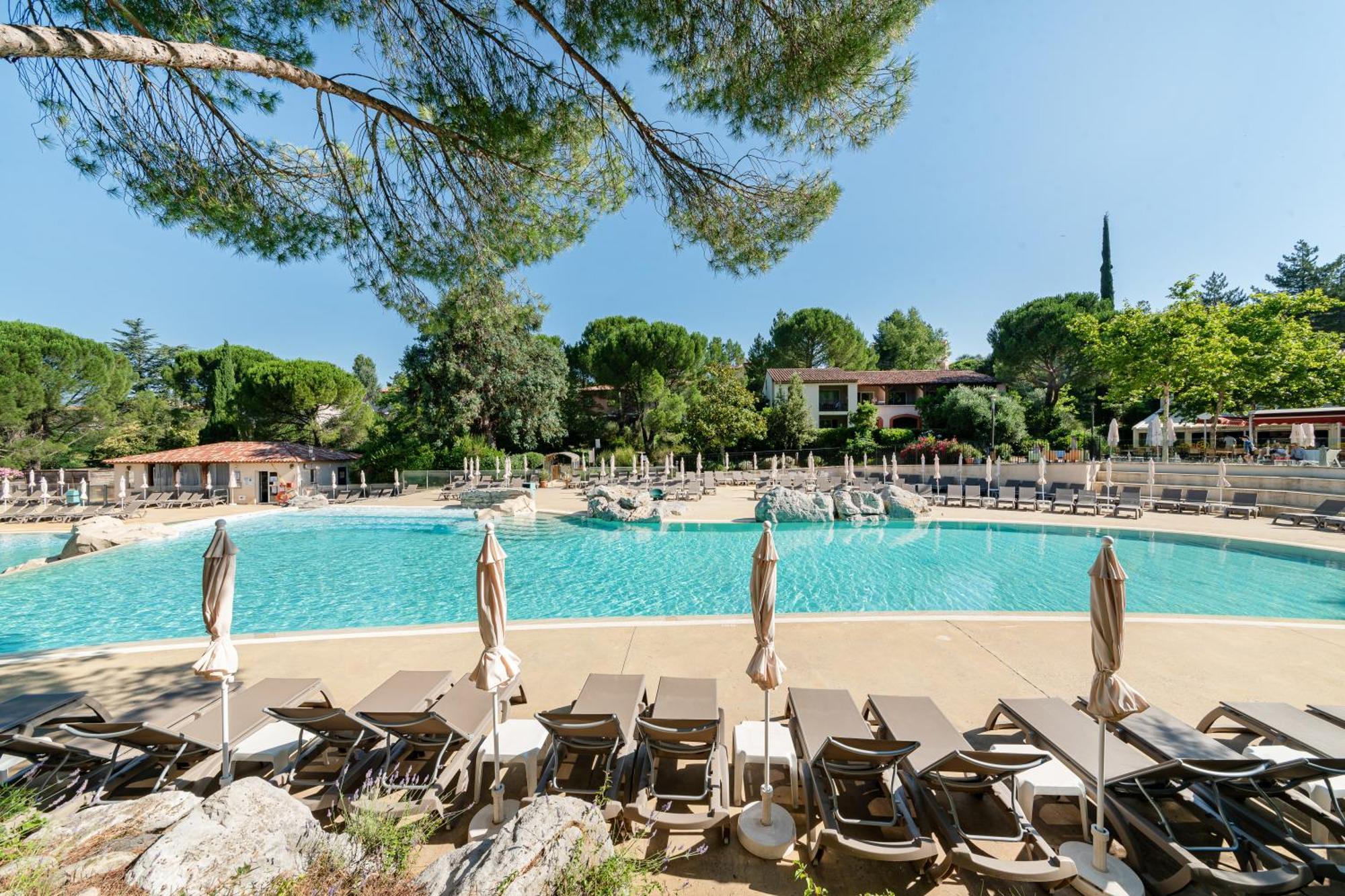 גרוספייר Village Pierre & Vacances Le Rouret מראה חיצוני תמונה