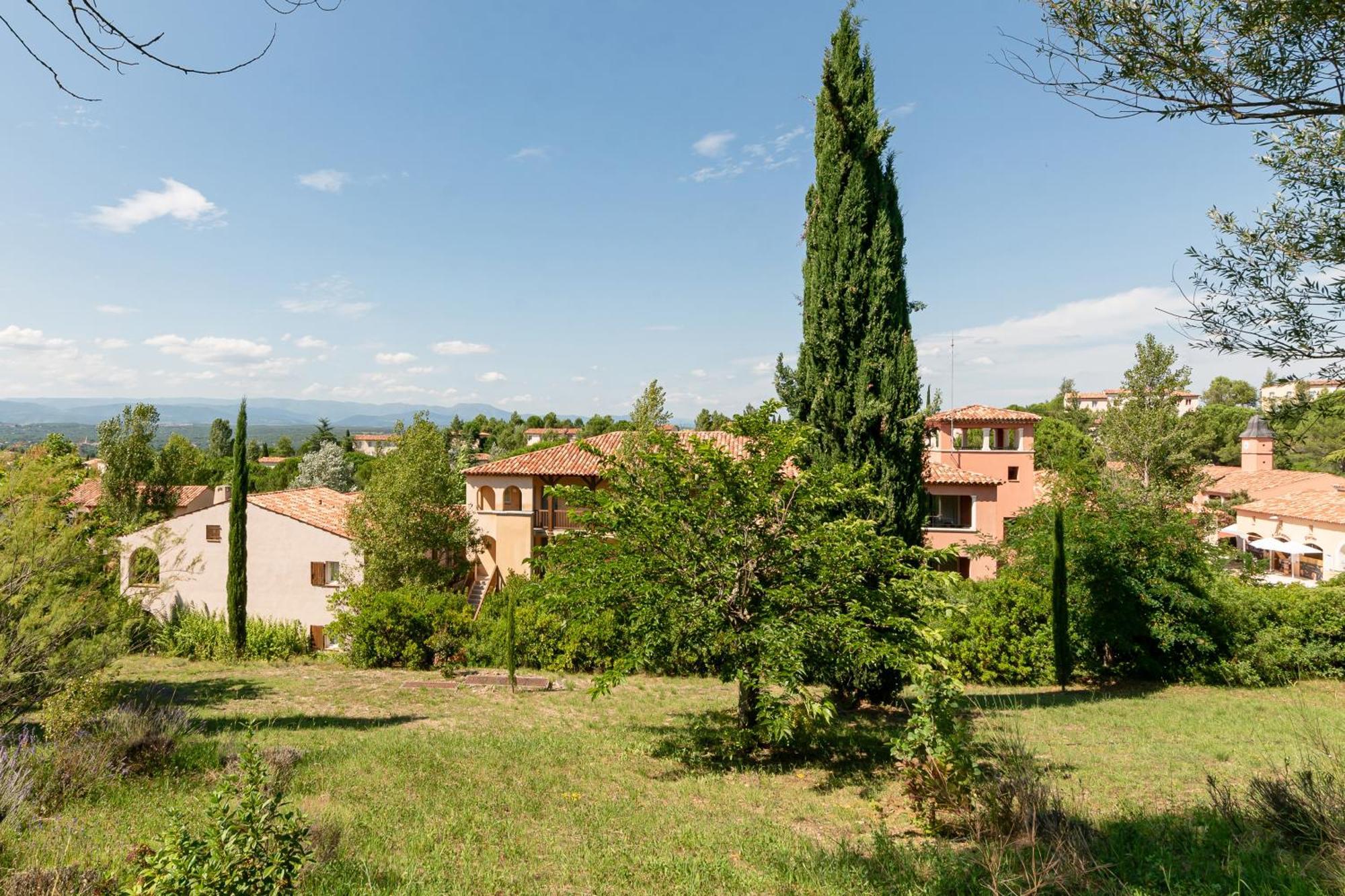 גרוספייר Village Pierre & Vacances Le Rouret מראה חיצוני תמונה